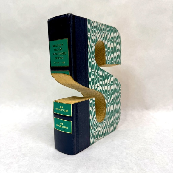 ANTHROPOLOGIE Letter S Cut-Out Monogram Reader’s Digest Book Decor - Picture 2 of 5